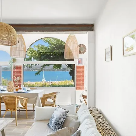 L'echappee Bleue Sea View Terrace 3* ル・プラデ